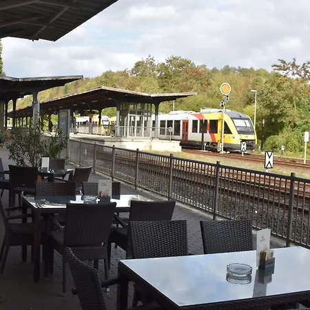 ホテル Am Bahnhof ヴァイブルク
